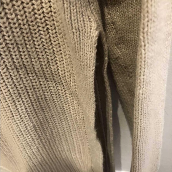 Seven sisters knit sweater with open sides - Picture 2 of 2